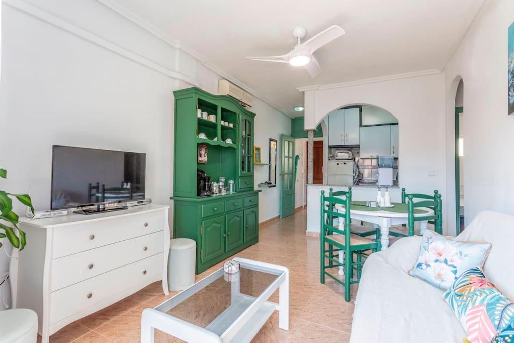 Green Lagoon Penthouse Τορεβιέχα Εξωτερικό φωτογραφία