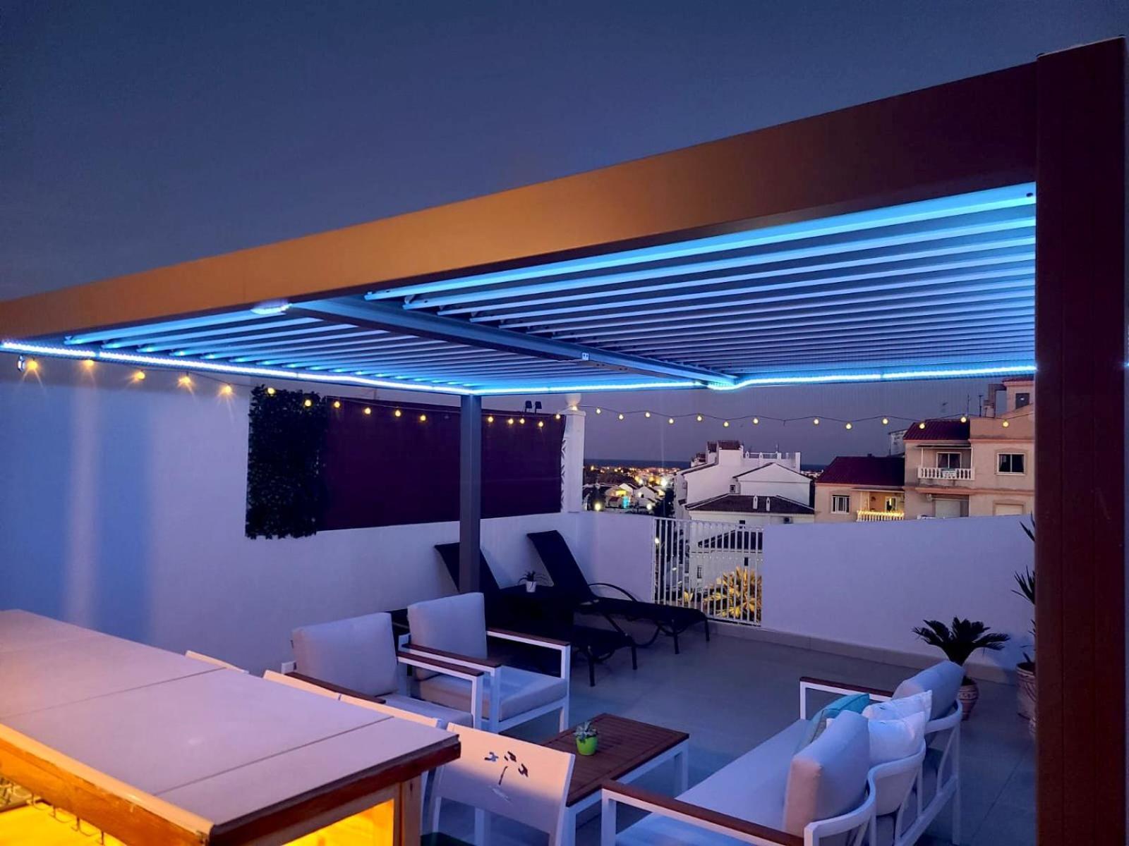 Green Lagoon Penthouse Τορεβιέχα Εξωτερικό φωτογραφία