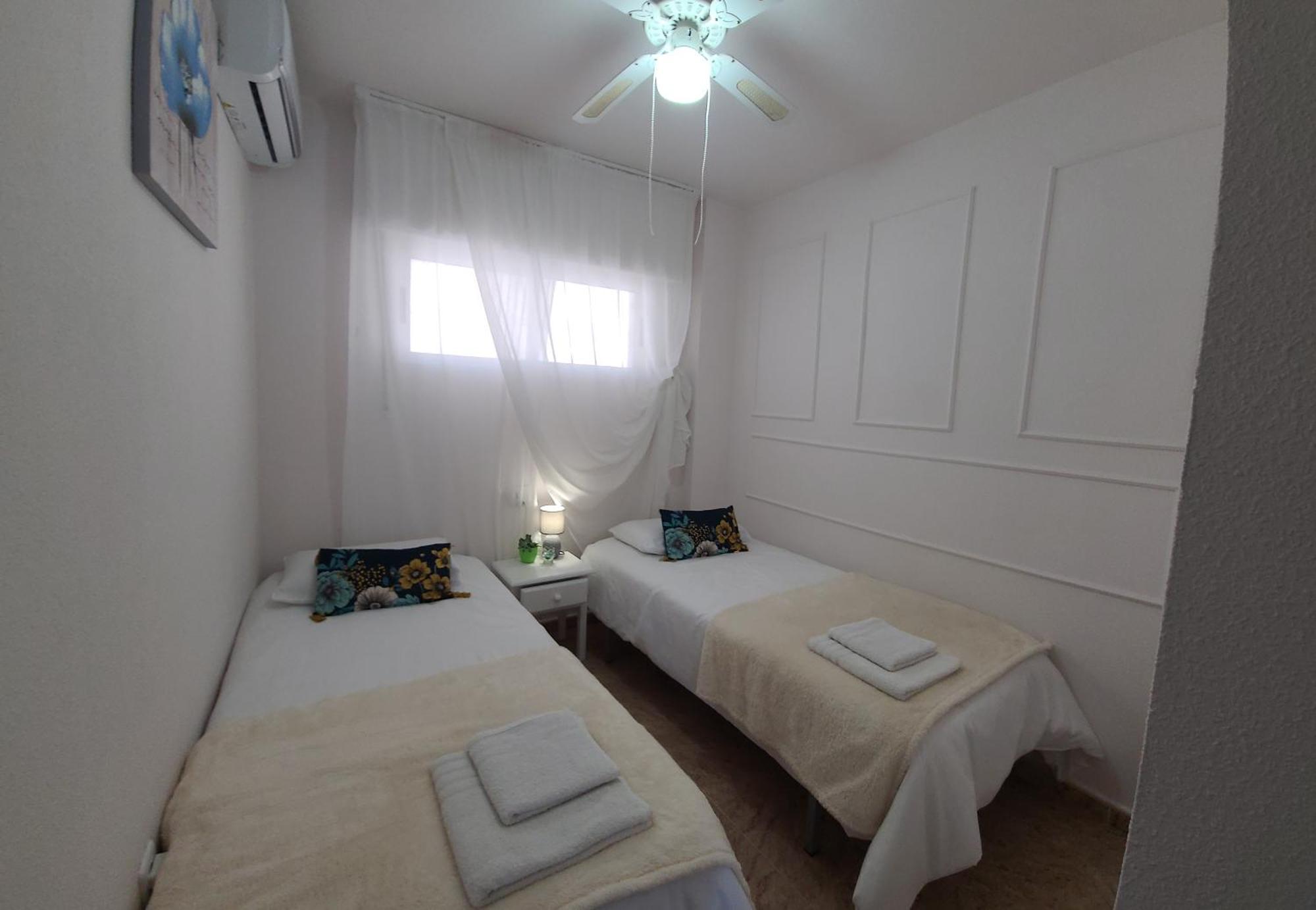 Green Lagoon Penthouse Τορεβιέχα Εξωτερικό φωτογραφία